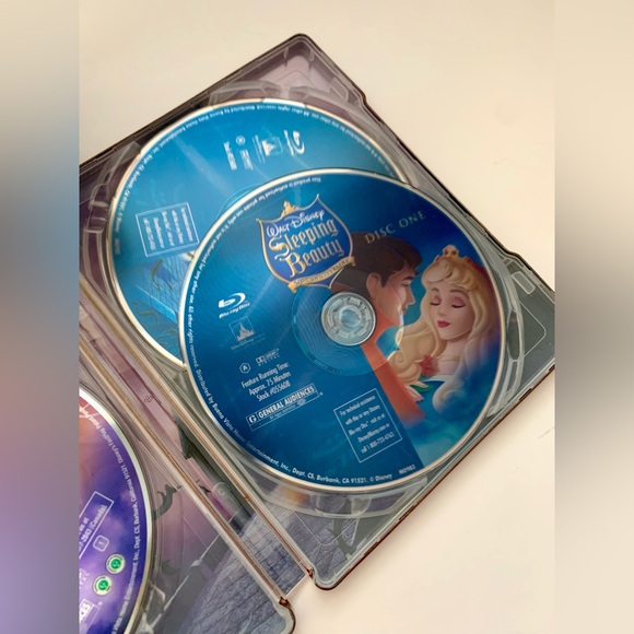 Sleeping Beauty Steelbook Limited Edition EUC - Picture 9 of 9